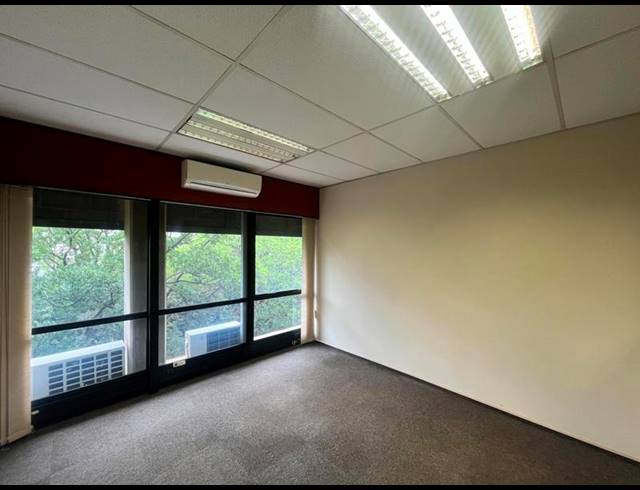 BUSINESS PROPERTY TO RENT IN BRACKENHURST